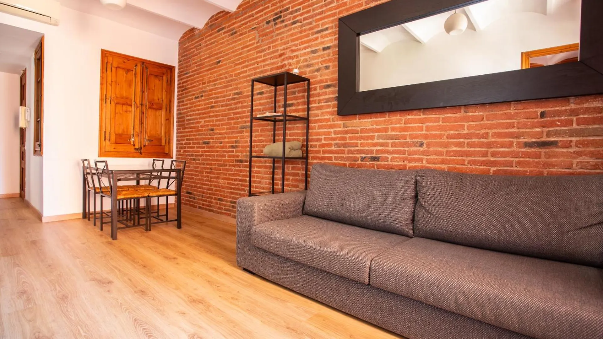 Eixample Sagrada Familia Apartments II Βαρκελώνη